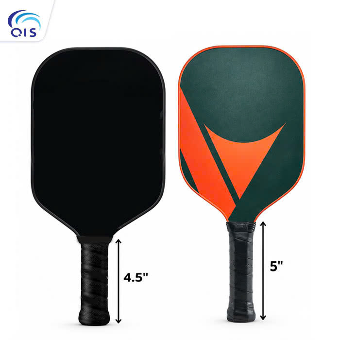 So sánh tay cầm vợt Pickleball dài và ngắn So sánh tay cầm vợt Pickleball dài và ngắn